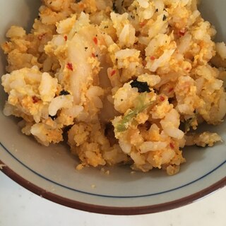 鮭フレークと卵の白菜キムチ炒飯(^○^)